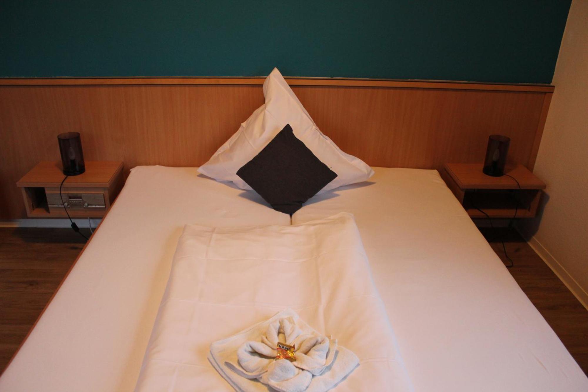 Olympia Hotel & Restaurant Inden Dış mekan fotoğraf
