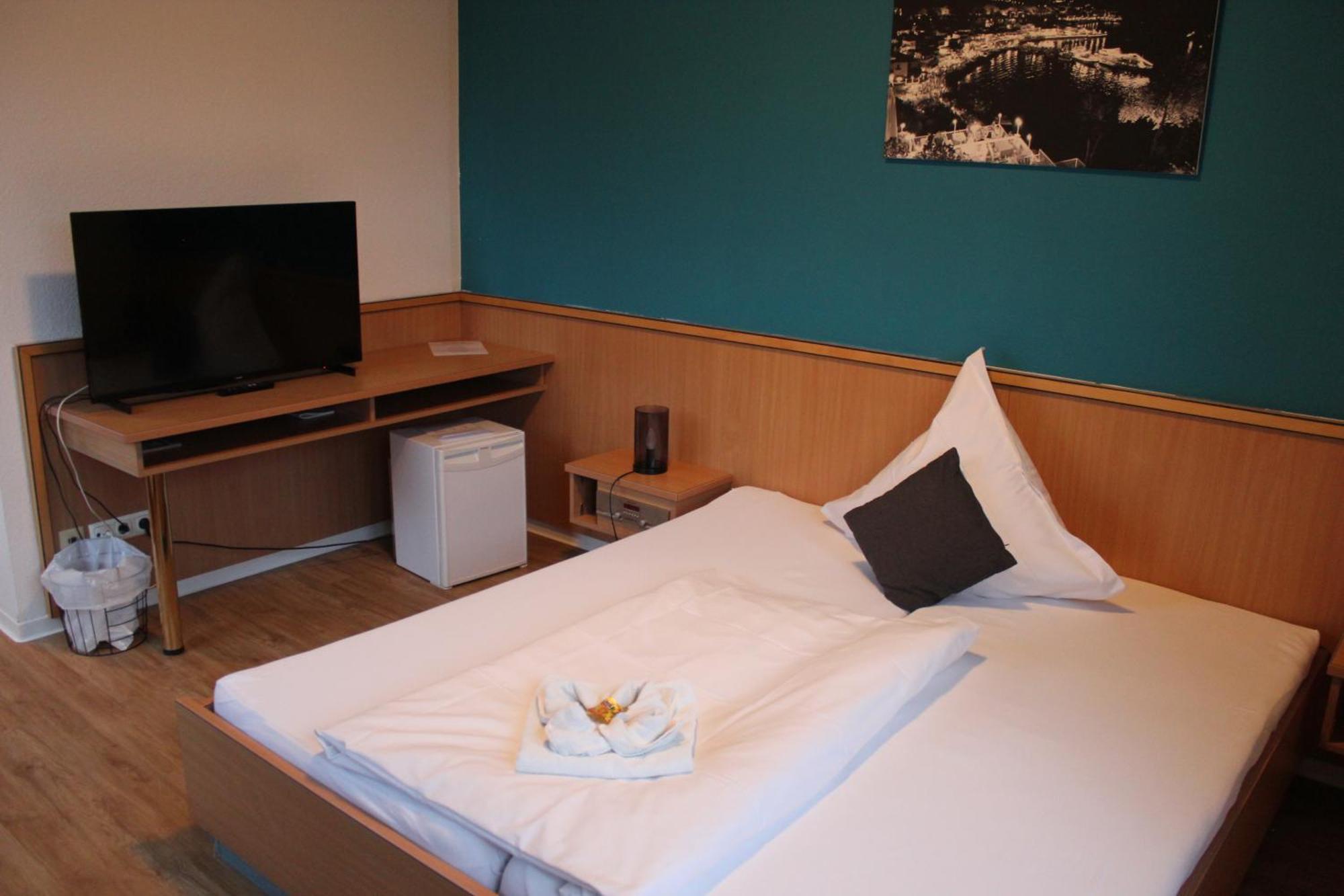 Olympia Hotel & Restaurant Inden Dış mekan fotoğraf